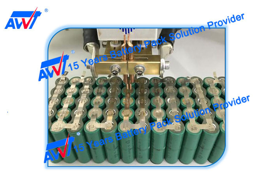 18650 32650 प्रिसिजन स्पॉट वेल्डर, टच स्क्रीन के साथ 5000A 220V स्पॉट वेल्डर